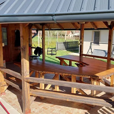 Vikendica Obradovic * Perucac