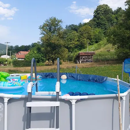 Vikendica Obradovic Holiday home Perucac