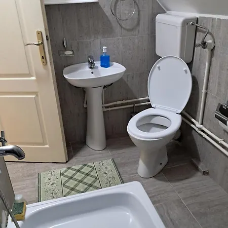 Vikendica Obradovic Perucac