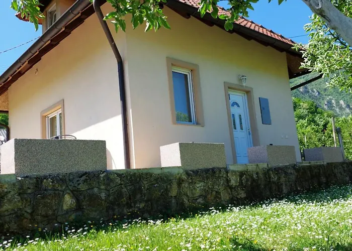 Vikendica Obradovic Feriehus *