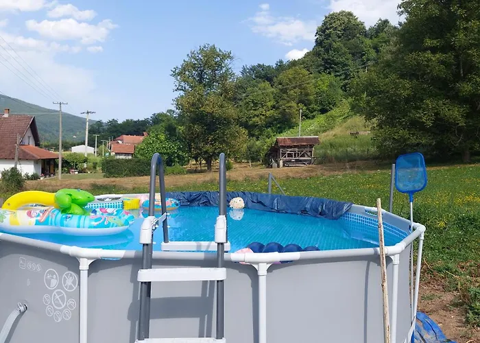 Vikendica Obradovic Feriehus Perucac